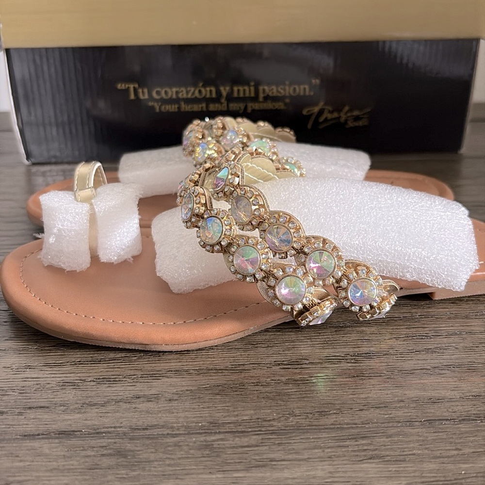 ❌SOLD❌ NIB [Thalia Sodi] Joya Rhinestone Thong Sandals Gold Metallic Women’s 5 - Picture 11 of 13